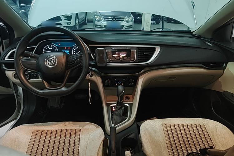 Used Buick GT 2015 15N Automatic Entry-Level Trim Center Console