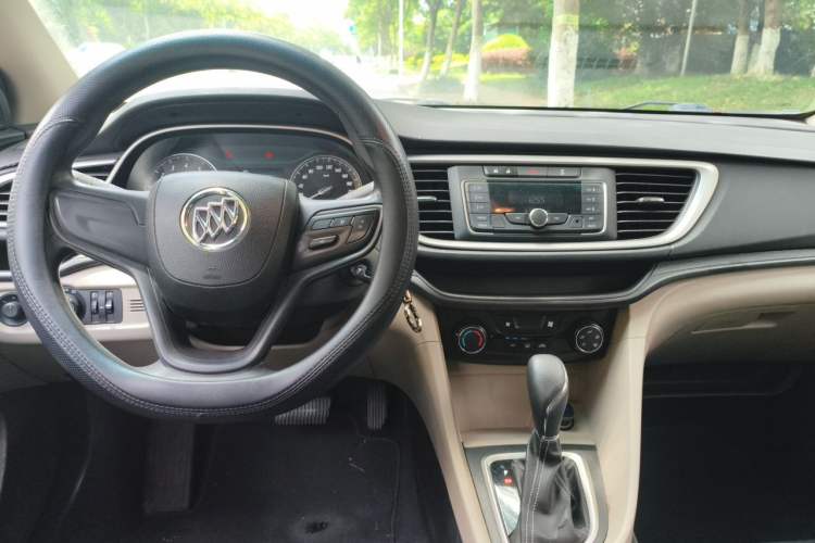 Used Buick GT 2015 15N Automatic Elite Version Center Console