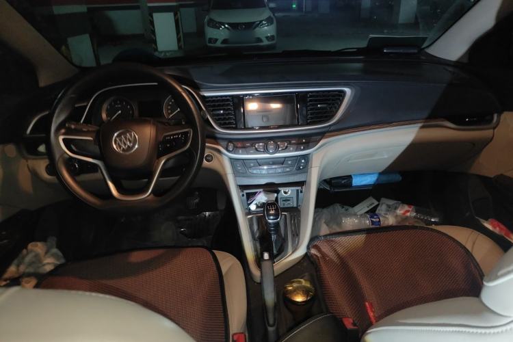 Used Buick GT 2015 15N Manual Luxury Version Center Console