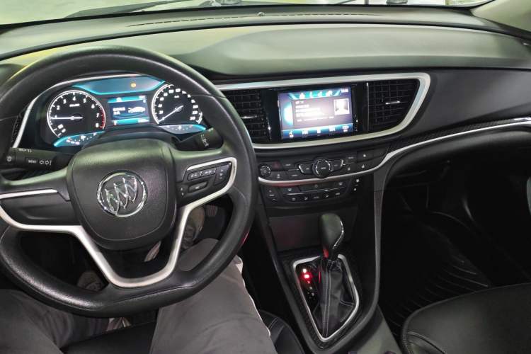 Used Buick GT 2015 15N Automatic Deluxe Edition Center Console