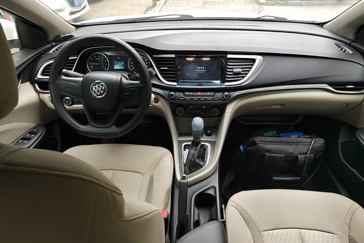 Used Buick GT 2015 15N Automatic Entry-Level Trim Center Console