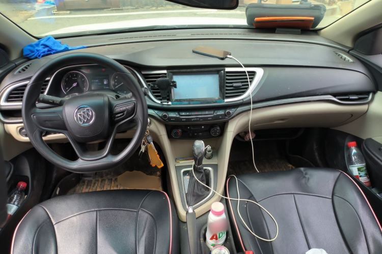 Used Buick GT 2015 15N Automatic Elite Version Center Console