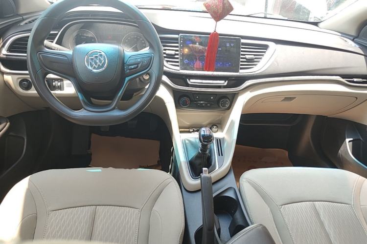 Used Buick GT 2015 15N Manual Entry-Level Trim Center Console