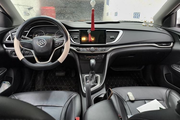 Used Buick GT 2015 15N Automatic Deluxe Edition Center Console