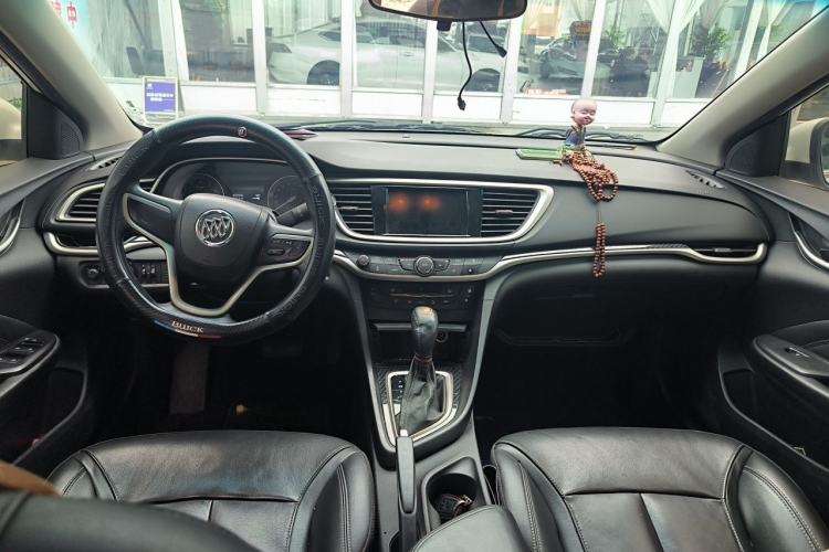 Used Buick GT 2015 15N Automatic Deluxe Edition Center Console