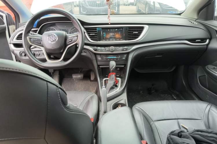 Used Buick GT 2015 18T Dual-Clutch Luxury Model Center Console