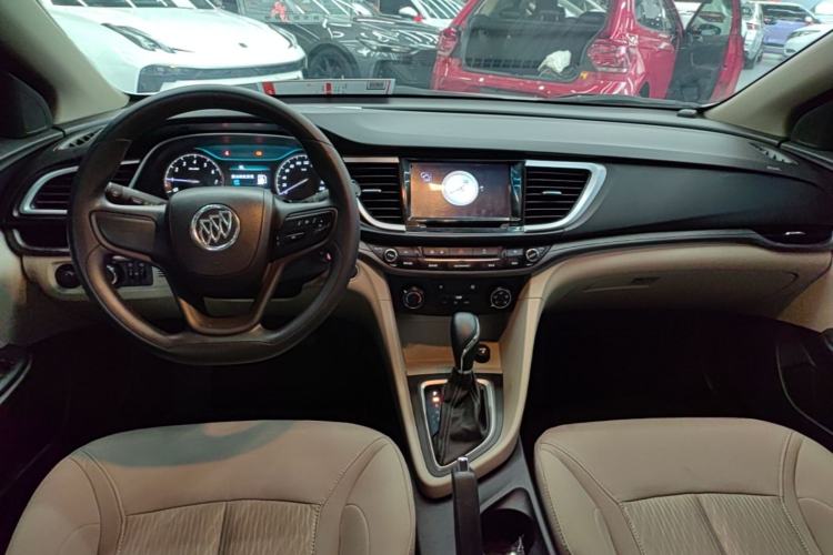 Used Buick GT 2015 15N Automatic Elite Version Center Console