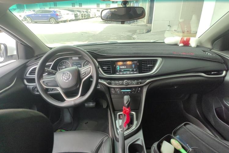 Used Buick GT 2015 15N Automatic Deluxe Edition Center Console