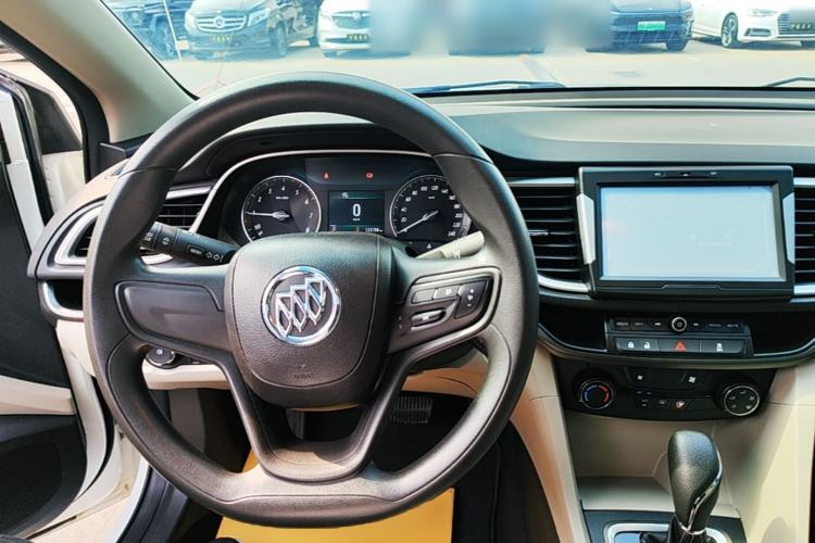 Used Buick GT 2015 15N Automatic Elite Version Center Console