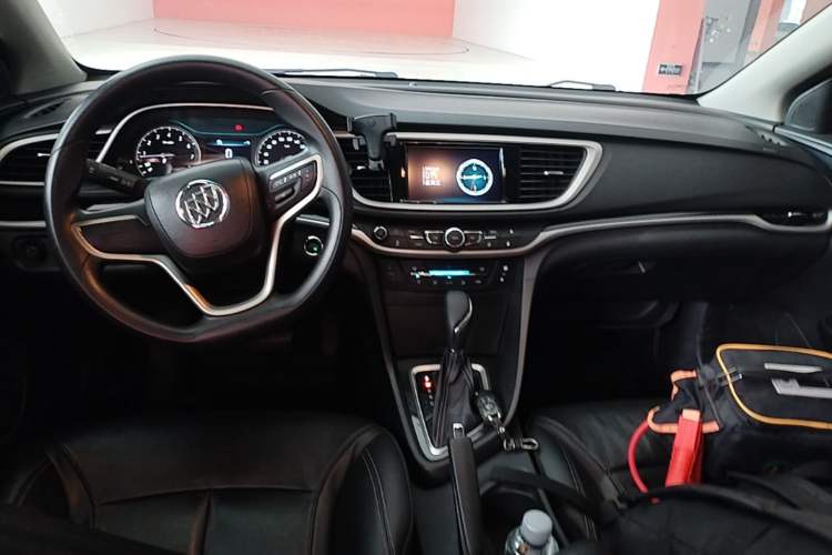 Used Buick GT 2015 15N Automatic Deluxe Edition Center Console