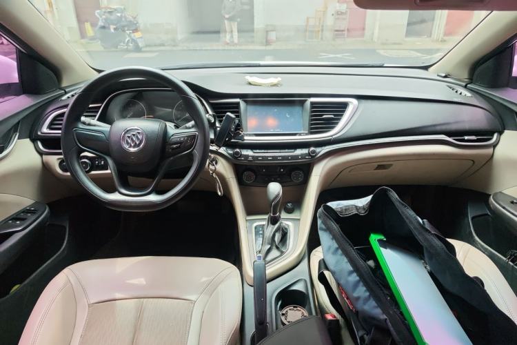 Used Buick GT 2015 15N Automatic Elite Version Center Console