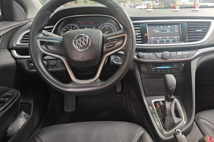 Used Buick GT 2015 15N Automatic Deluxe Edition Center Console