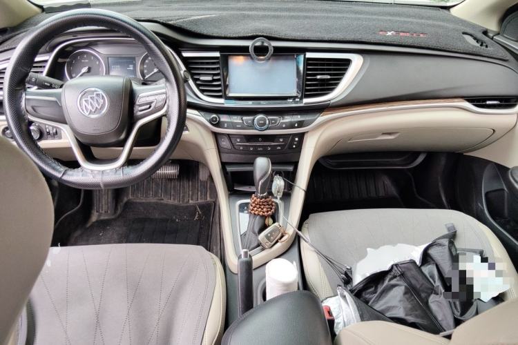 Used Buick GT 2015 15N Automatic Deluxe Edition Center Console