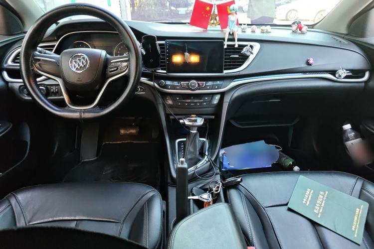 Used Buick GT 2015 15N Automatic Deluxe Edition Center Console
