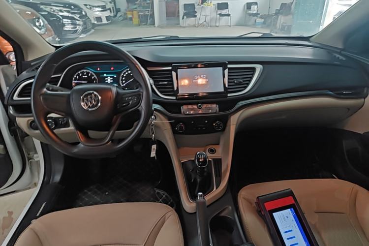 Used Buick GT 2015 15N Manual Elite Edition Center Console
