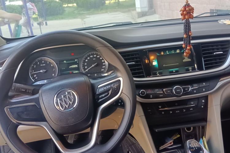 Used Buick GT 2015 15N Manual Luxury Version Center Console
