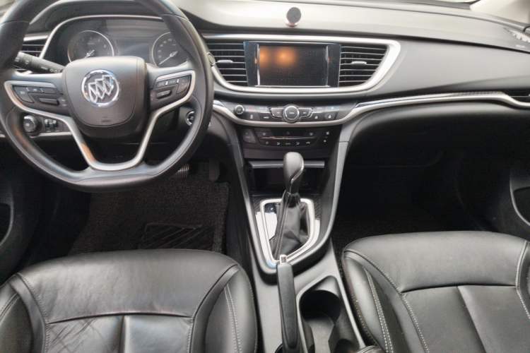 Used Buick GT 2015 15N Automatic Deluxe Edition Center Console