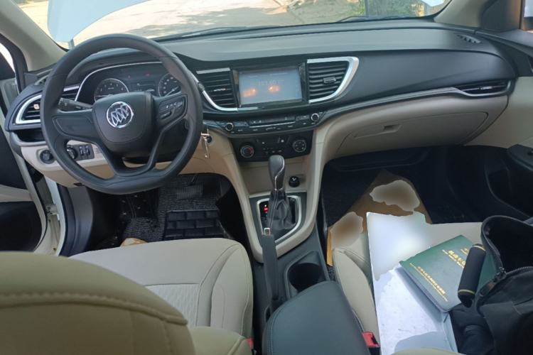 Used Buick GT 2015 15N Automatic Elite Version Center Console