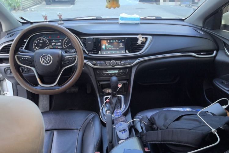 Used Buick GT 2015 18T Dual-Clutch Luxury Model Center Console