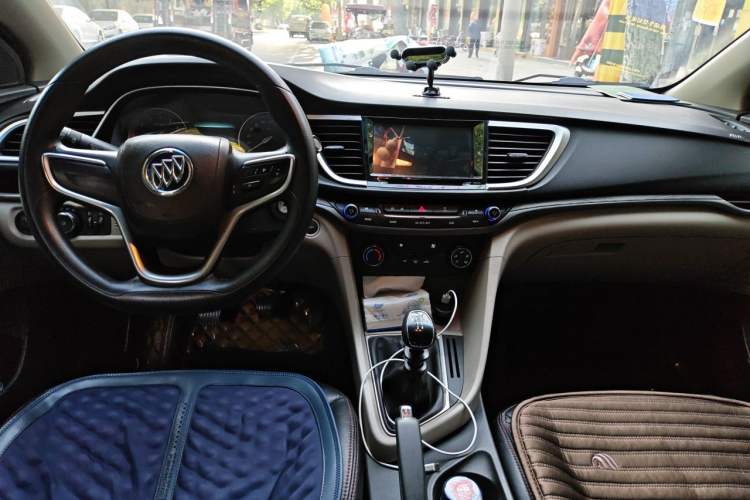 Used Buick GT 2015 15N Manual Elite Edition Center Console