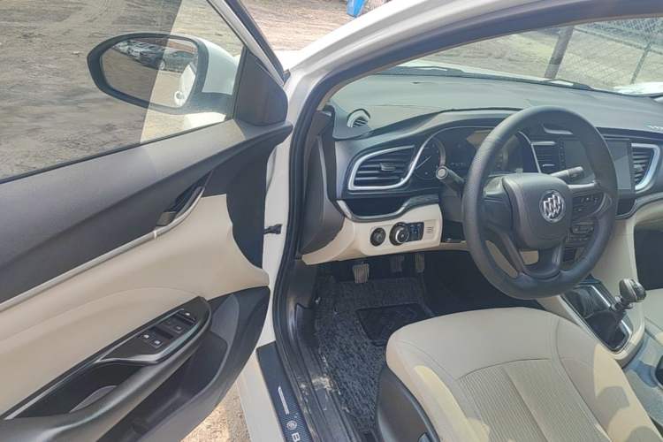 Used Buick GT 2015 15N Manual Entry-Level Trim Driver Seat