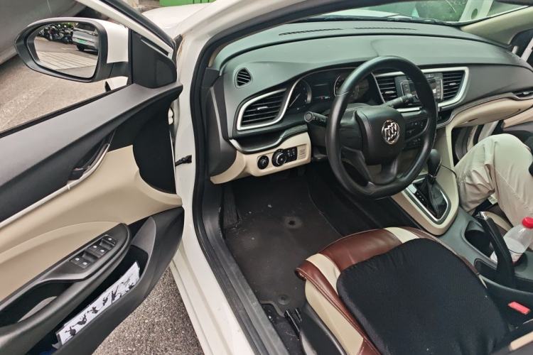 Used Buick GT 2015 15N Automatic Elite Version Driver Seat