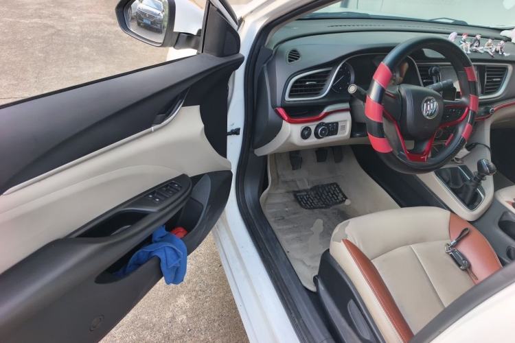 Used Buick GT 2015 15N Manual Entry-Level Trim Driver Seat
