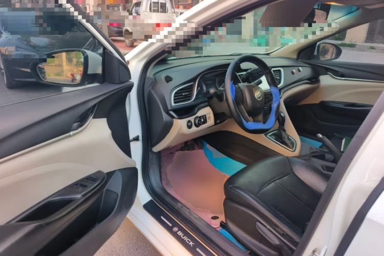 Used Buick GT 2015 15N Automatic Elite Version Driver Seat