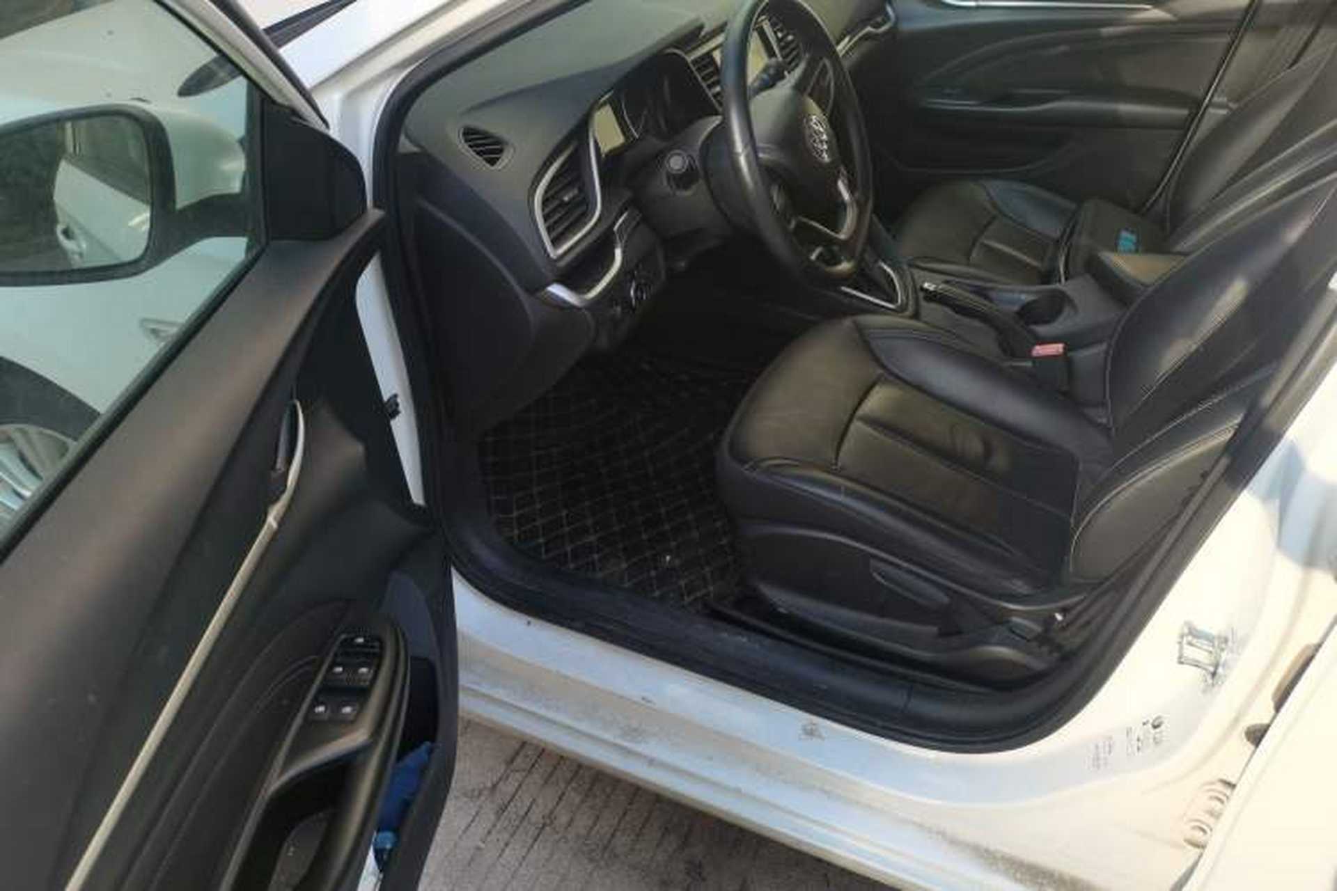 Used Buick GT 2015 15N Automatic Deluxe Edition Driver Seat