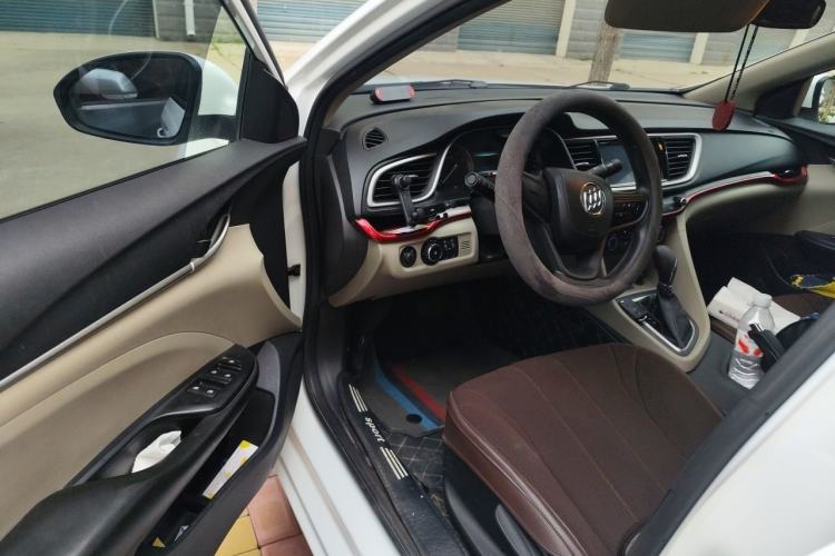 Used Buick GT 2015 15N Automatic Elite Version Driver Seat