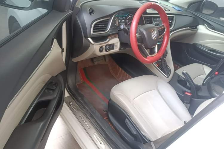 Used Buick GT 2015 15N Automatic Deluxe Edition Driver Seat