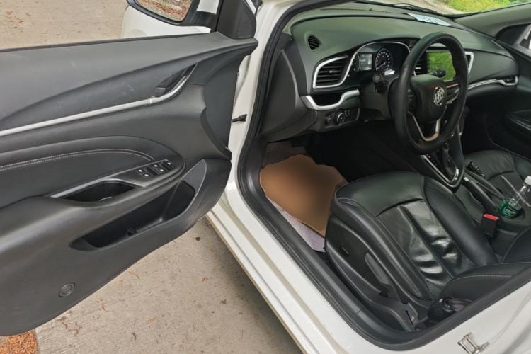 Used Buick GT 2015 18T Dual-Clutch Luxury Model Driver Seat
