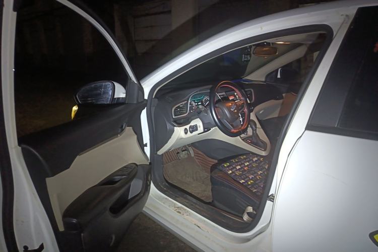 Used Buick GT 2015 15N Automatic Elite Version Driver Seat