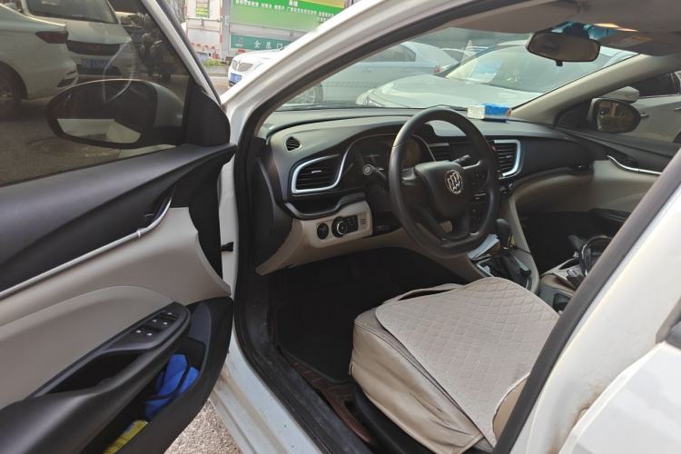 Used Buick GT 2015 15N Automatic Elite Version Driver Seat