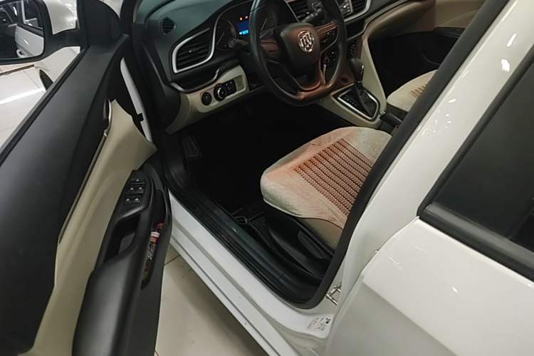 Used Buick GT 2015 15N Automatic Entry-Level Trim Driver Seat
