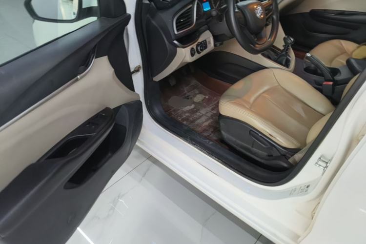 Used Buick GT 2015 15N Manual Entry-Level Trim Driver Seat