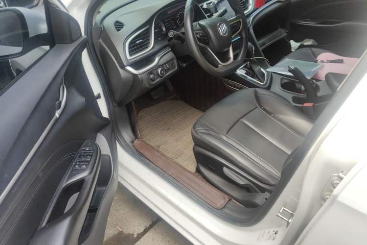 Used Buick GT 2015 18T Dual-Clutch Luxury Model Driver Seat
