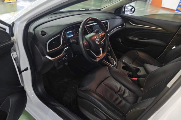 Used Buick GT 2015 15N Automatic Deluxe Edition Driver Seat