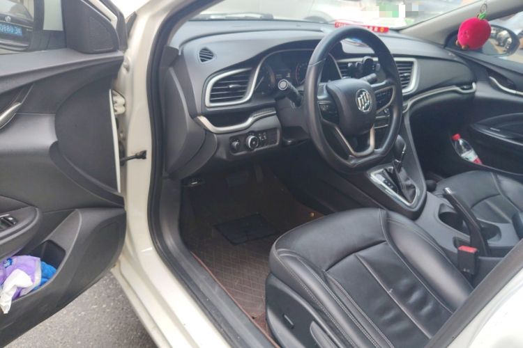 Used Buick GT 2015 18T Dual-Clutch Luxury Model Driver Seat