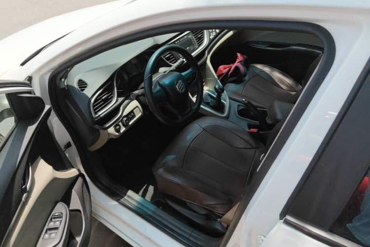 Used Buick GT 2015 15N Manual Entry-Level Trim Driver Seat