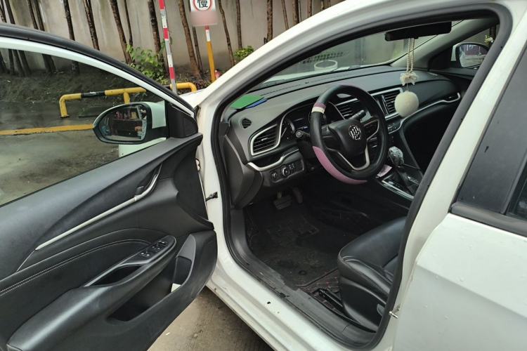 Used Buick GT 2015 15N Automatic Deluxe Edition Driver Seat
