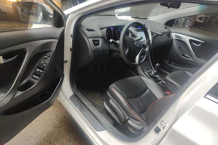Used Buick GT 2015 15N Automatic Deluxe Edition Driver Seat