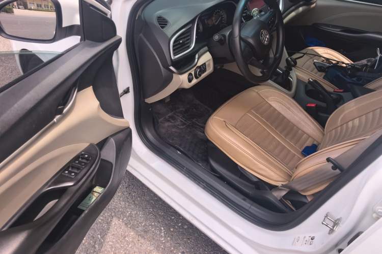 Used Buick GT 2015 15N Manual Elite Edition Driver Seat