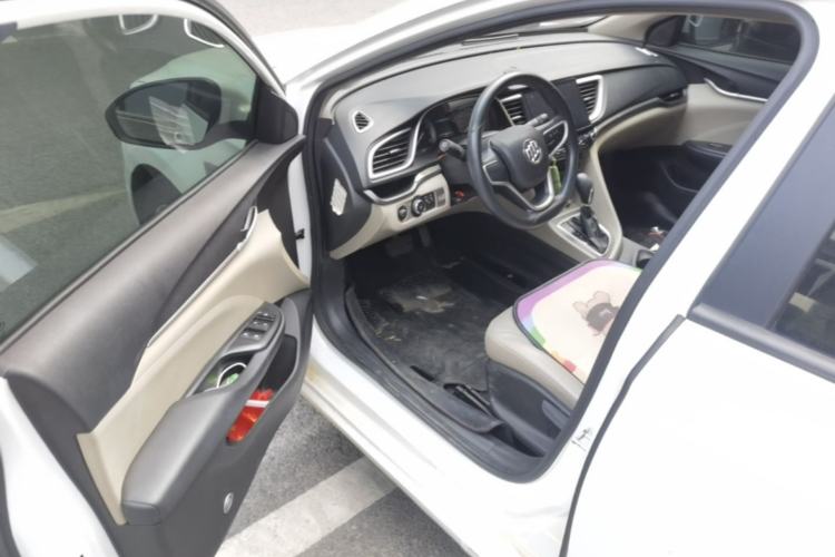 Used Buick GT 2015 15N Automatic Elite Version Driver Seat