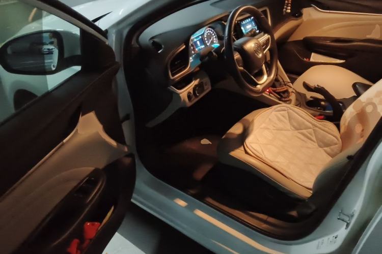 Used Buick GT 2015 15N Automatic Deluxe Edition Driver Seat