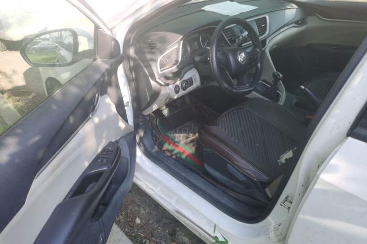 Used Buick GT 2015 15N Manual Entry-Level Trim Driver Seat