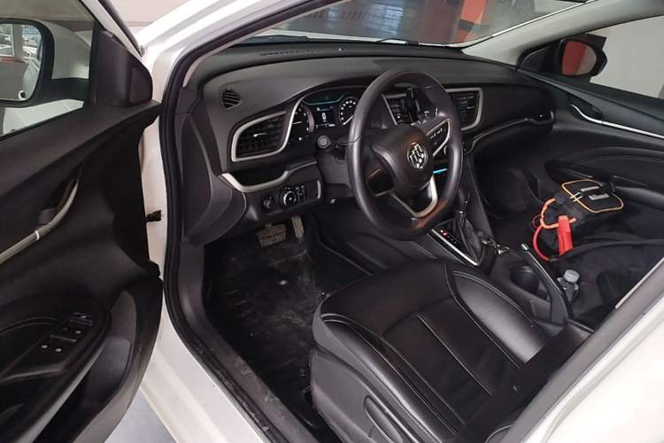 Used Buick GT 2015 15N Automatic Deluxe Edition Driver Seat
