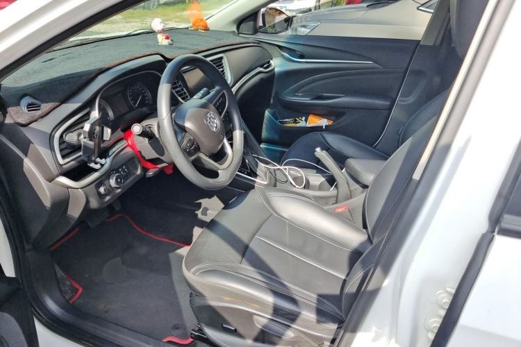 Used Buick GT 2015 18T Dual-Clutch Luxury Model Driver Seat