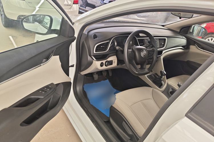 Used Buick GT 2015 15N Manual Entry-Level Trim Driver Seat