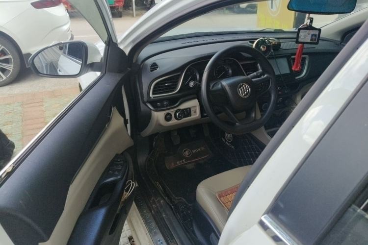 Used Buick GT 2015 15N Manual Elite Edition Driver Seat